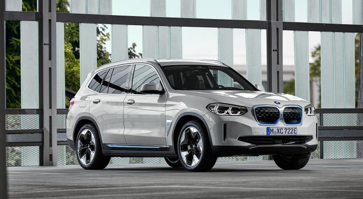 BMW iX3 general view
