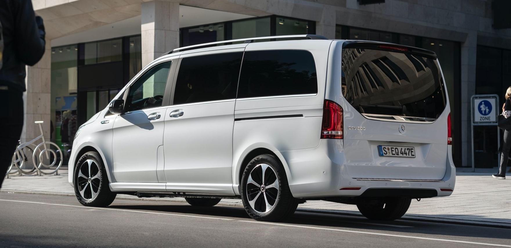 Mercedes-Benz EQV 300 L2 rear view