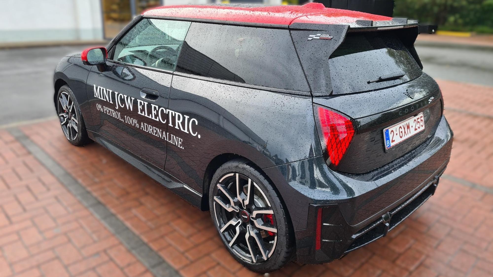 Testverslag DrivOlution MINI JCW Electric rear view