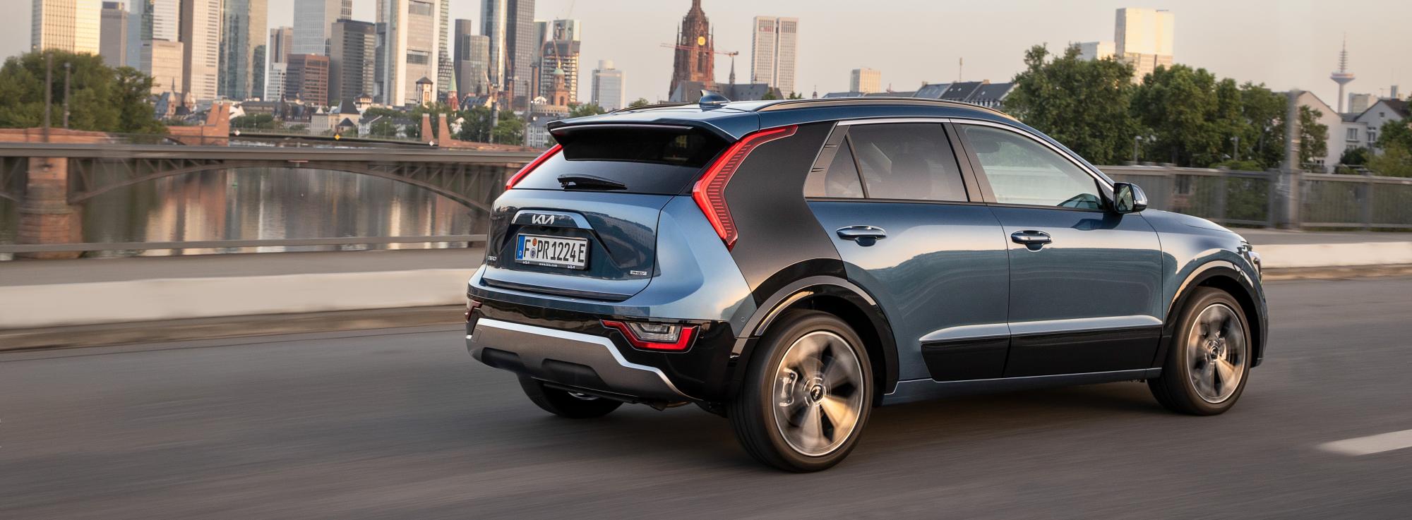 Testverslag Drivolution Kia Niro PHEV rear view
