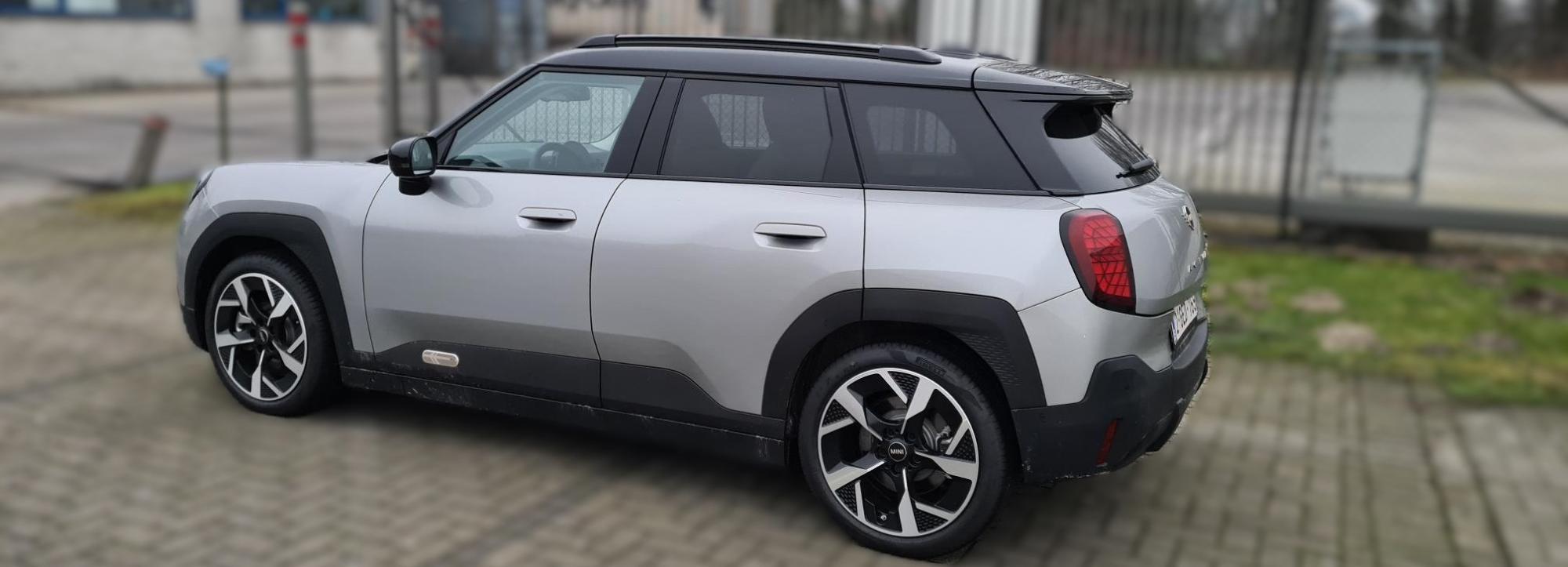 Mini Aceman-back