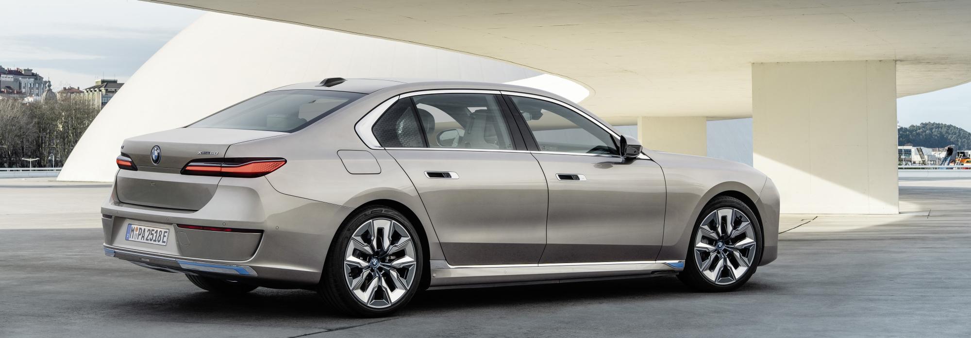 Testverslag Drivolution BMW i7 xDrive60 rear view