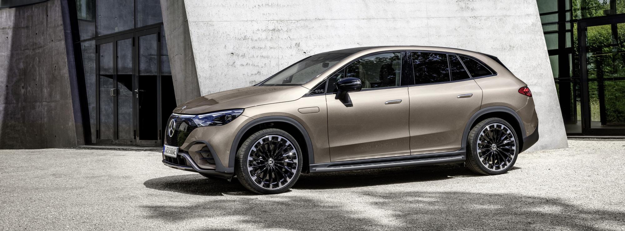 Testverslag DrivOlution Mercedes-Benz EQE SUV side view